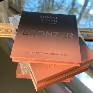 Shades by Shan Bronzer in Color Latte